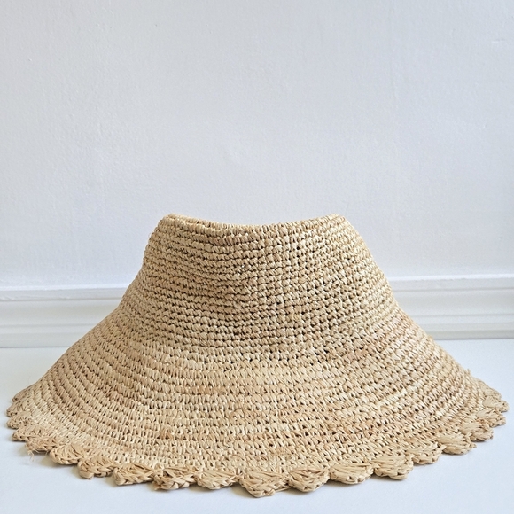New Wyeth Lacey Raffia Crochet Scalloped Edge Natural Bucket Straw Hat NWT - Picture 12 of 15